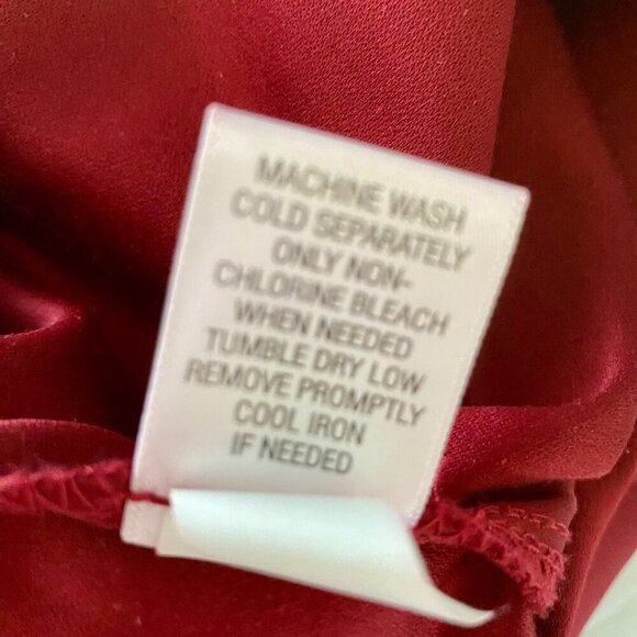 Croft & Barrow Red Long Sleeve Faux Suede Women's Button Up Top Size Medium NEW - Picture 8 of 8